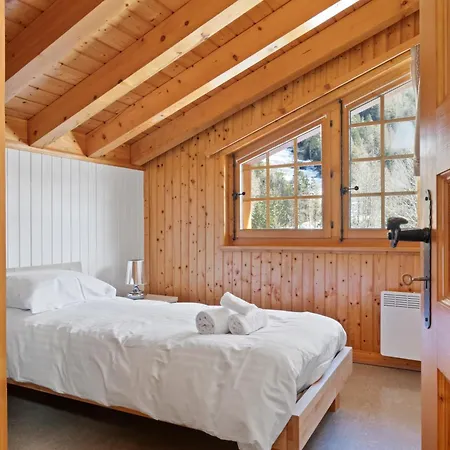 Chalet Spacieux Dans Le Val Ferret *