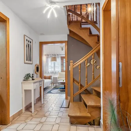 Chalet Spacieux Dans Le Val Ferret Orsières