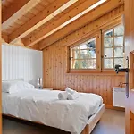 Chalet Spacieux Dans Le Val Ferret *