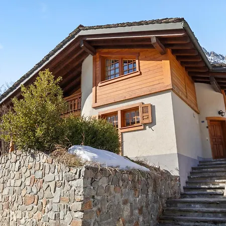 Spacieux Dans Le Val Ferret Шале *